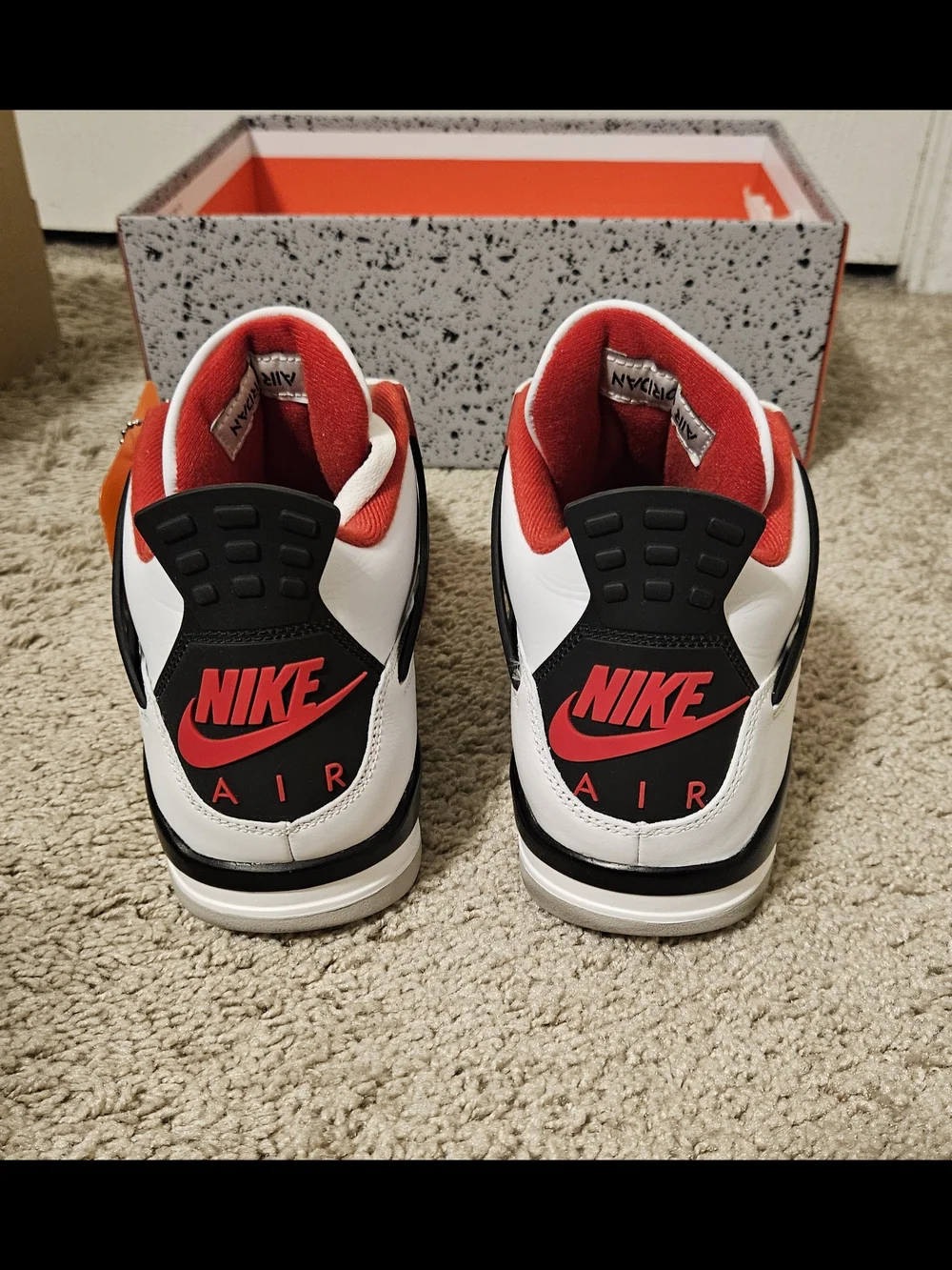 Retro Jordan 4's Fire Red